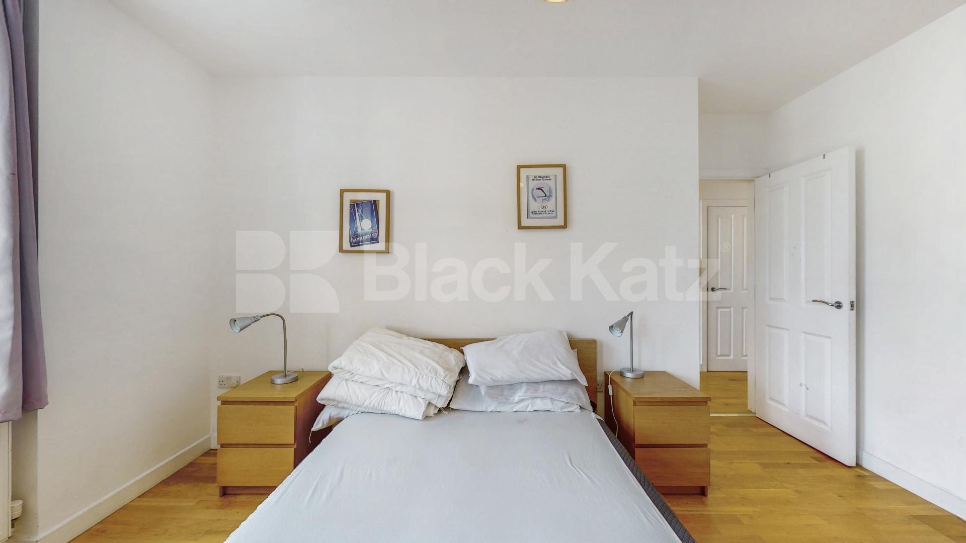 Refurbished Refurbished Two Bedroom Flat in Elegant Period Conversion Rochester Road, Camden